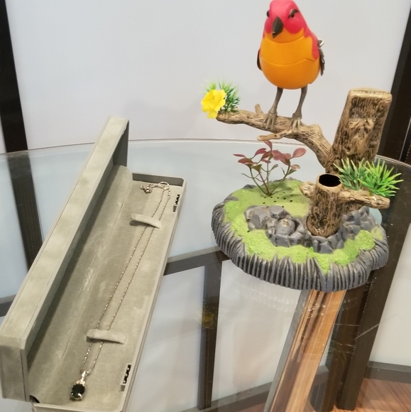 18kt gold chain necklace with blue ruby pendant - Picture 1 of 6